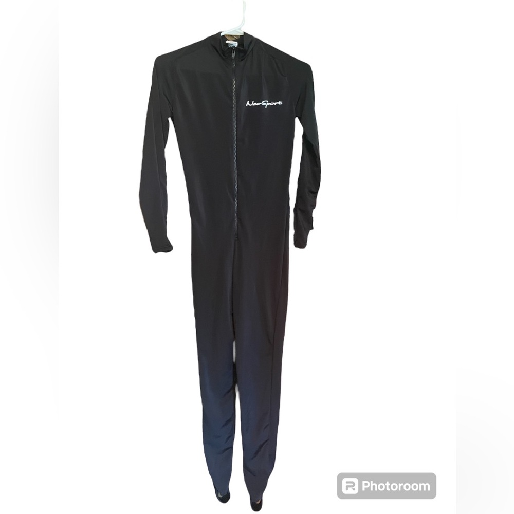 NeoSport Unisex Wetsuit Sports Skin Suit 50+ UV Shield Full Body Size M